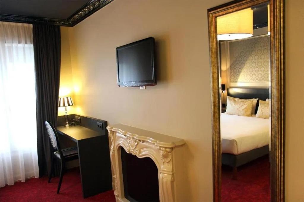 Hotel Le Montmartre Saint Pierre Paris