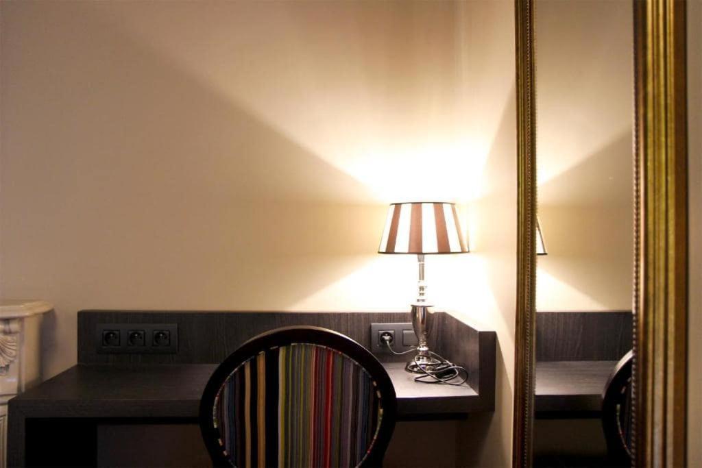 Le Montmartre Saint Pierre Hotel 3*