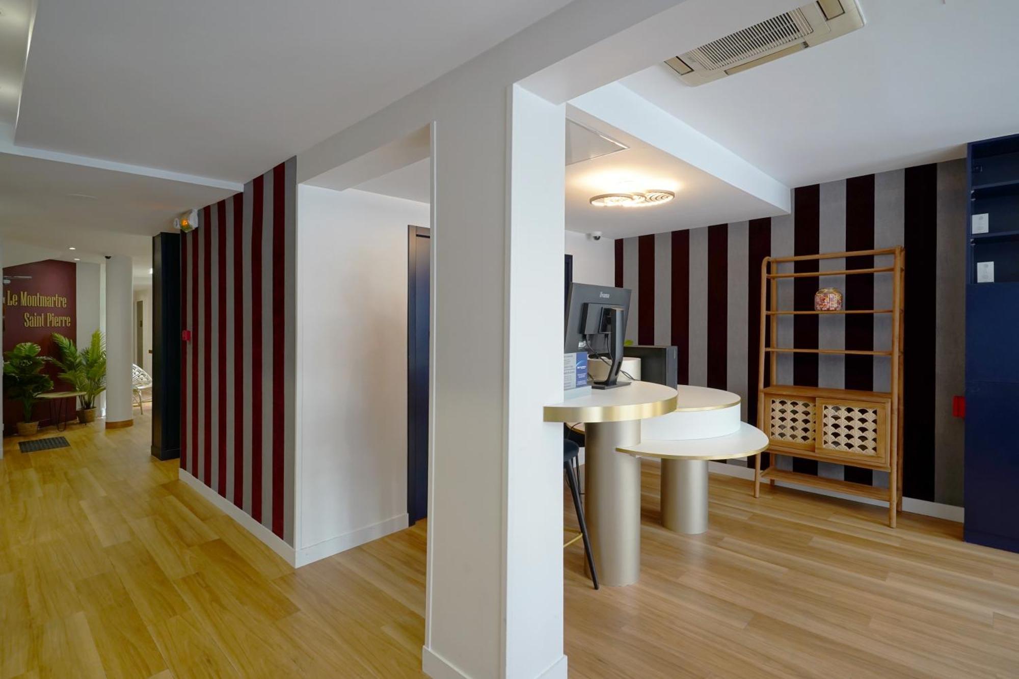 Le Montmartre Saint Pierre 3* Paris