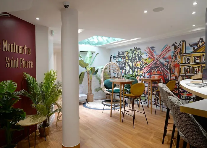 Hotel Le Montmartre Saint Pierre