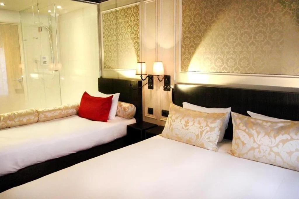 Hotel Le Montmartre Saint Pierre 3*