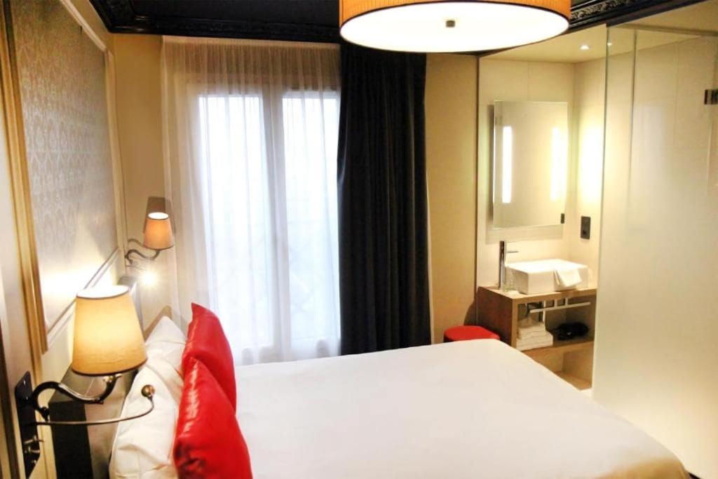 Hotel Le Montmartre Saint Pierre
