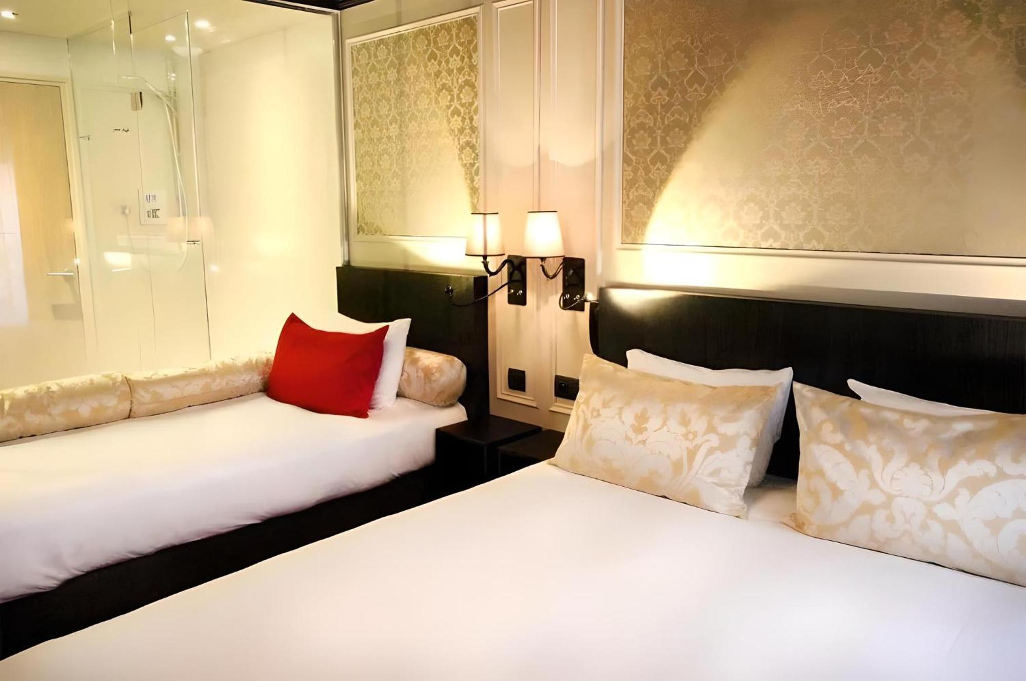 Hotel Le Montmartre Saint Pierre 3*